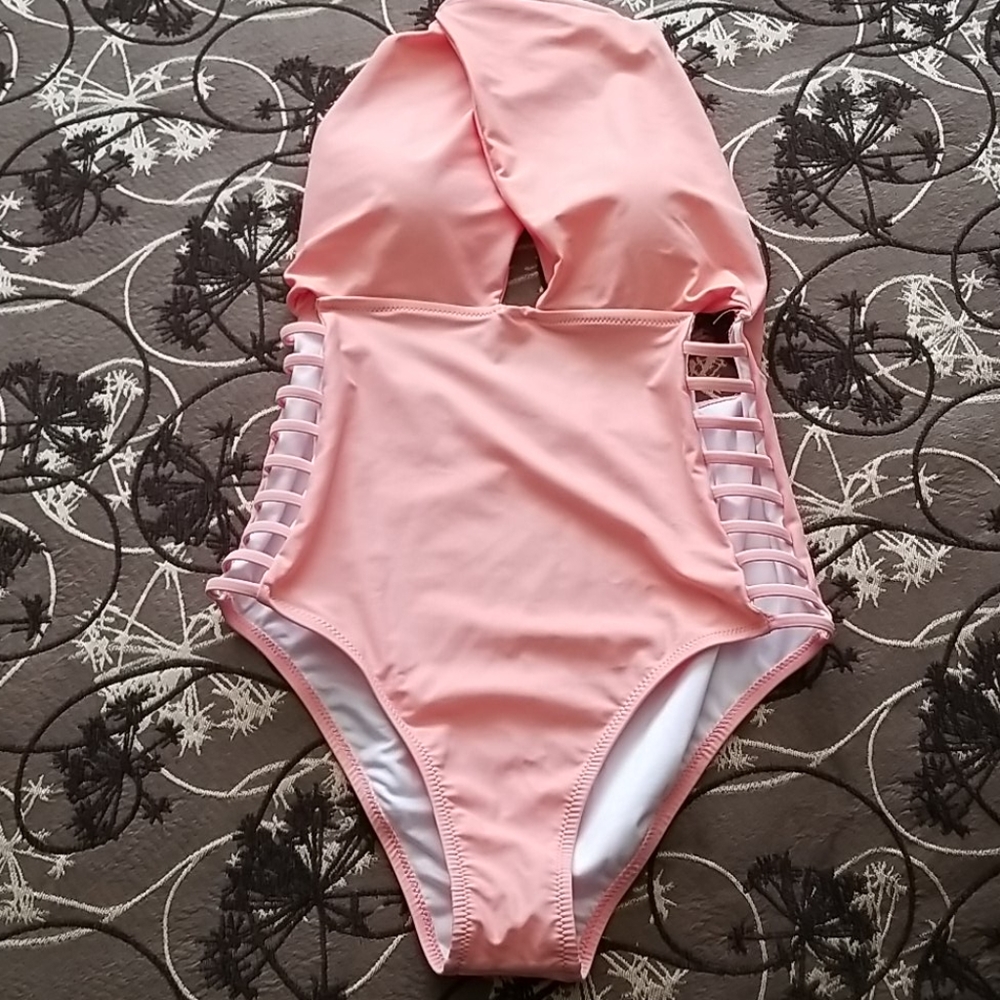 Bathing suit